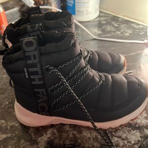North face winter/fall boots